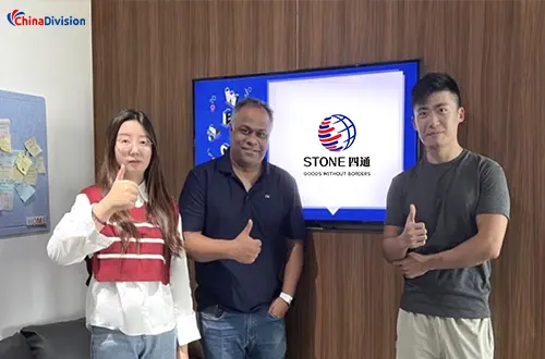 客户Andy Lim参观ChinaDivision的照片